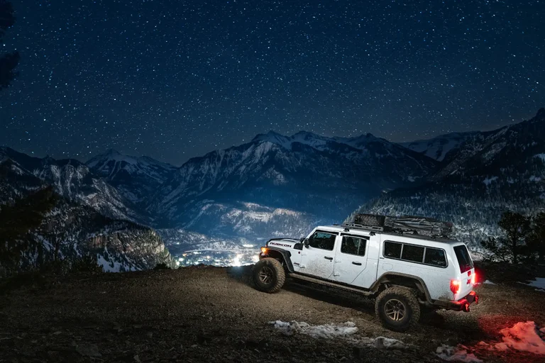 Are Cx Evolve 2020 Jeep Gladiator White Lifestyle Ejs 19